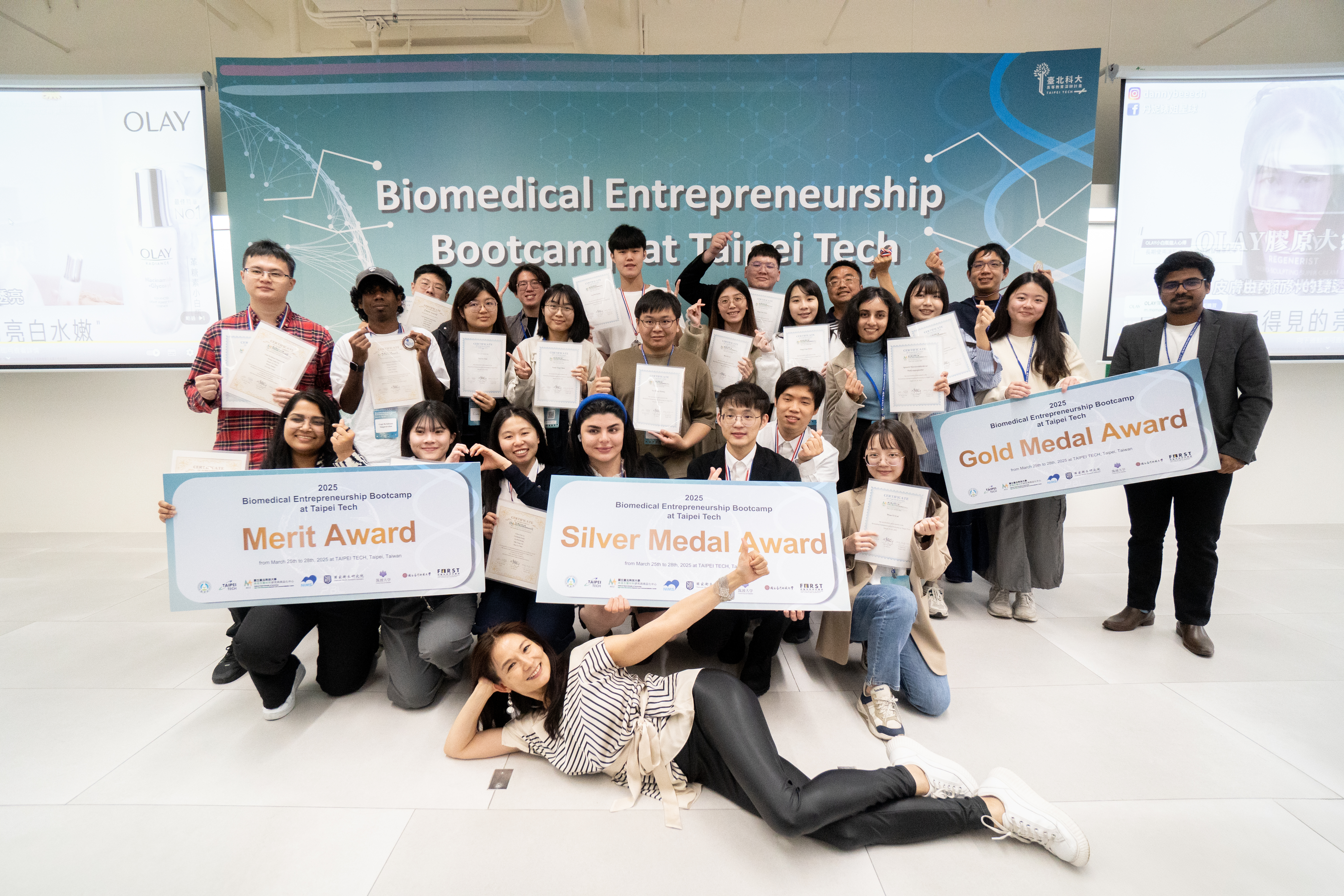 Group photo of the trainees at the end of the event