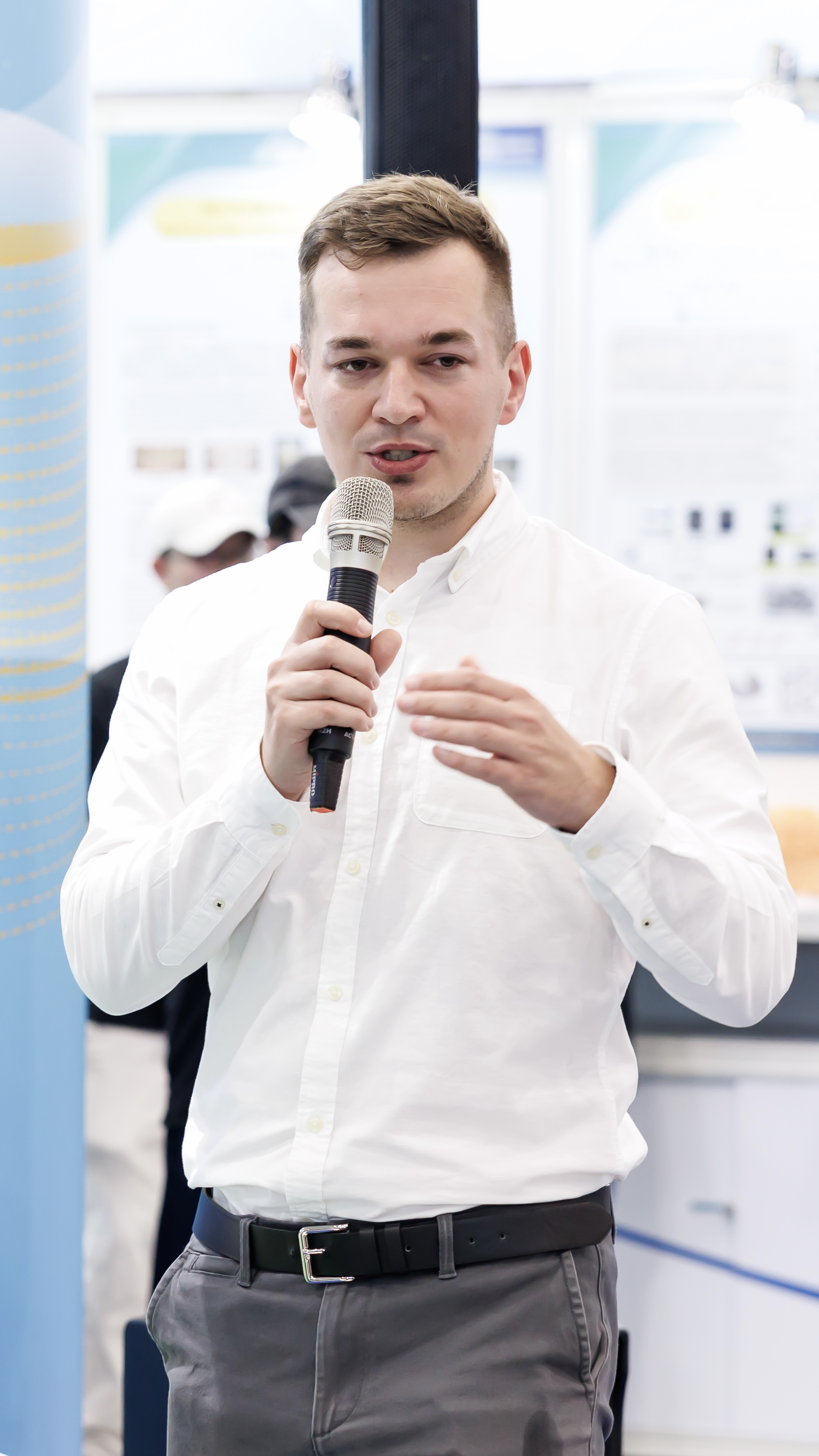 Invited guest shares experiences on stage 02