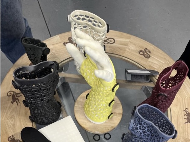 列印展示品。